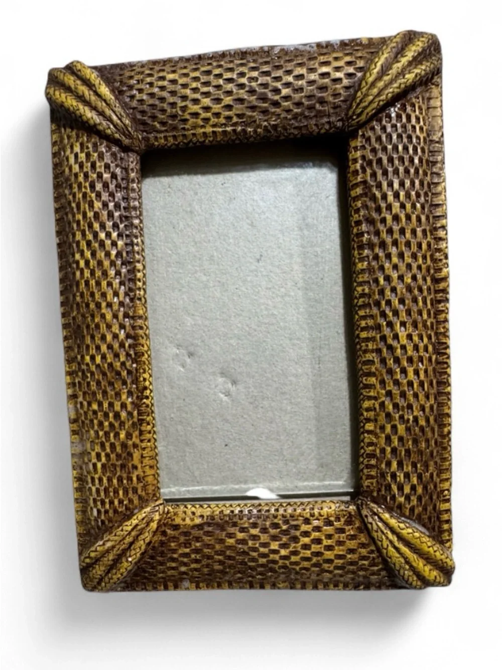 Vintage-Style Decorative Picture Frame in Antique Gold 3x5